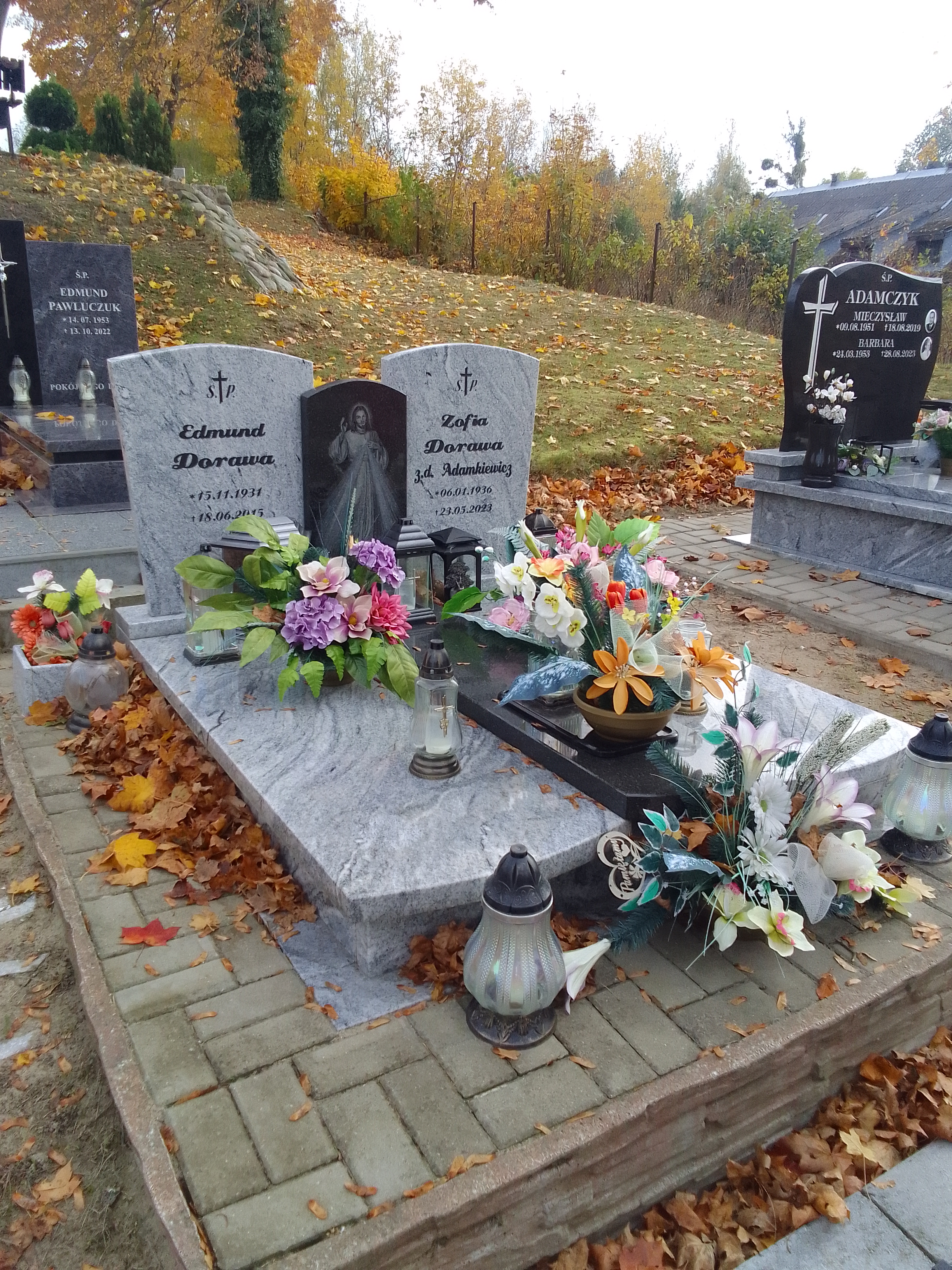 Grób ZOFIA DORAWA